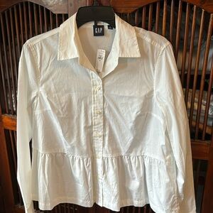 Gap white shirt
